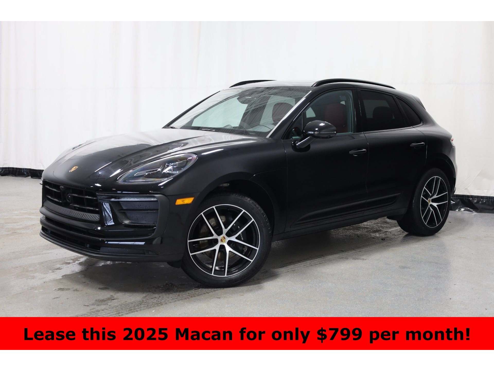 2025 Porsche Macan Base