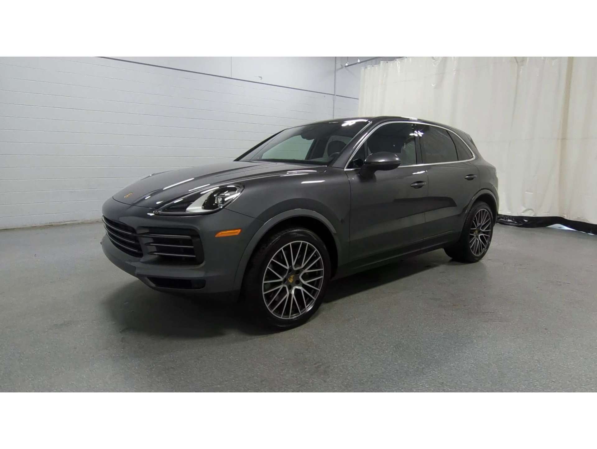2022 Porsche Cayenne Base