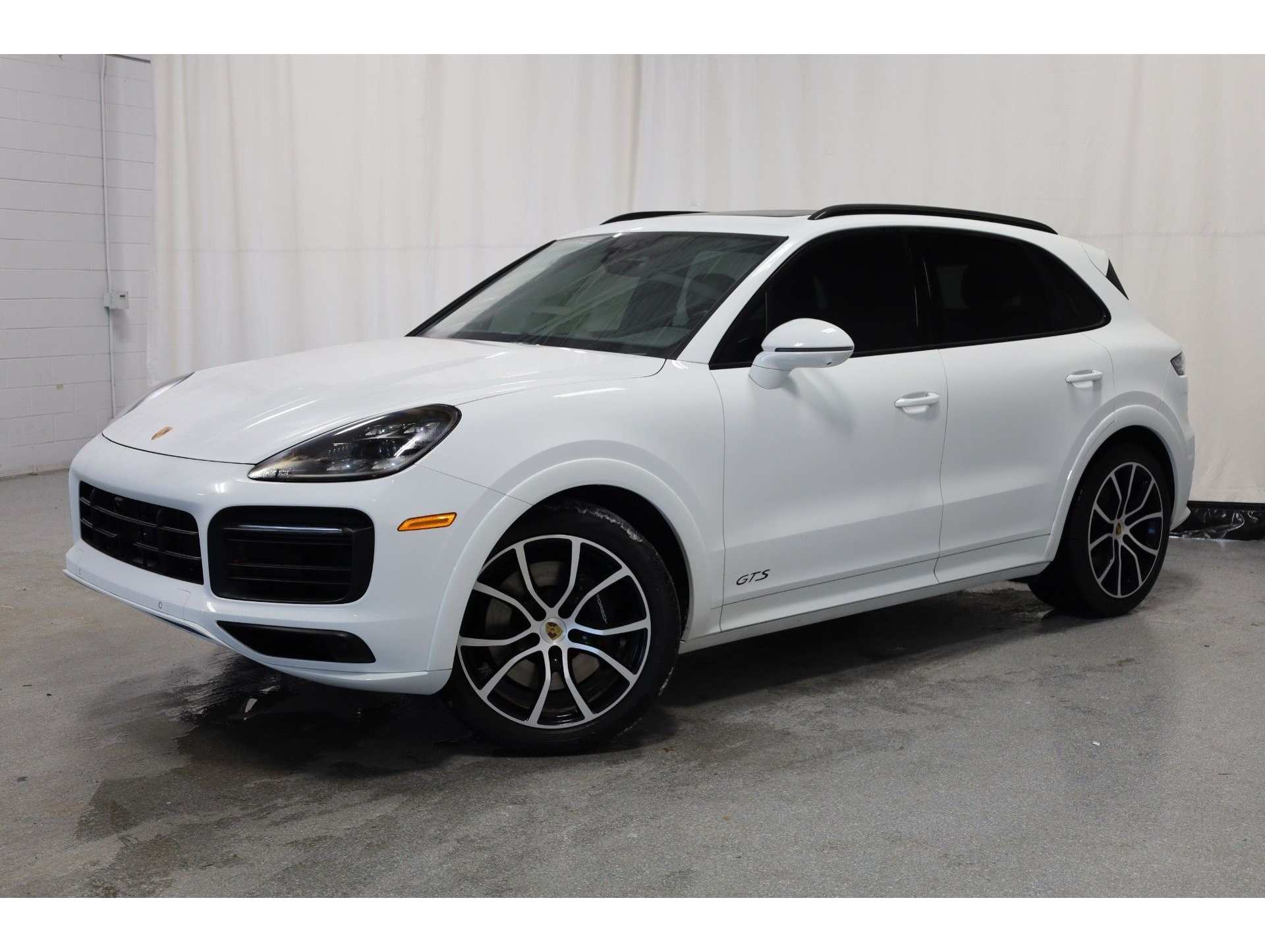 2023 Porsche Cayenne GTS