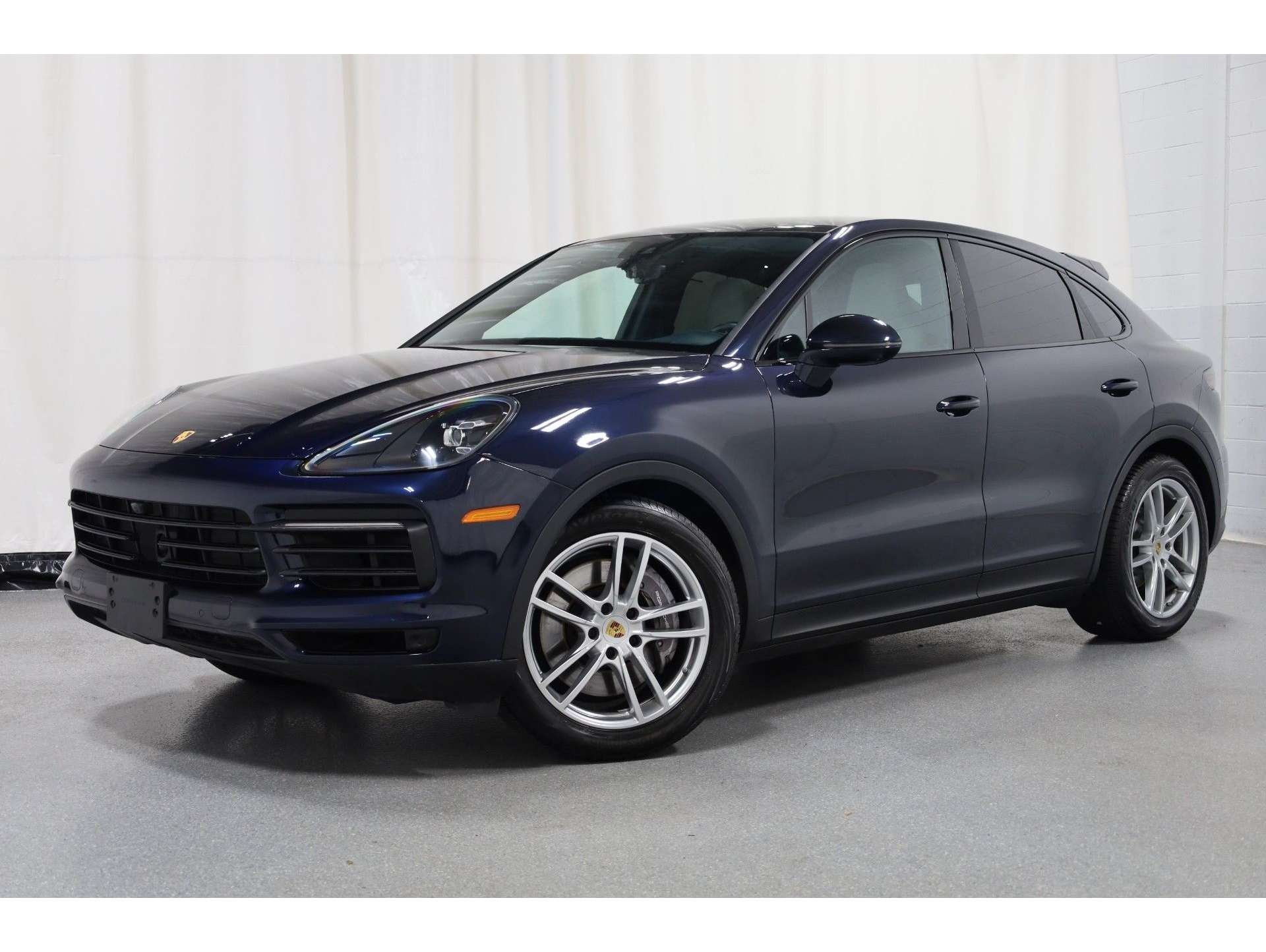 2023 Porsche Cayenne Coup Base's photo