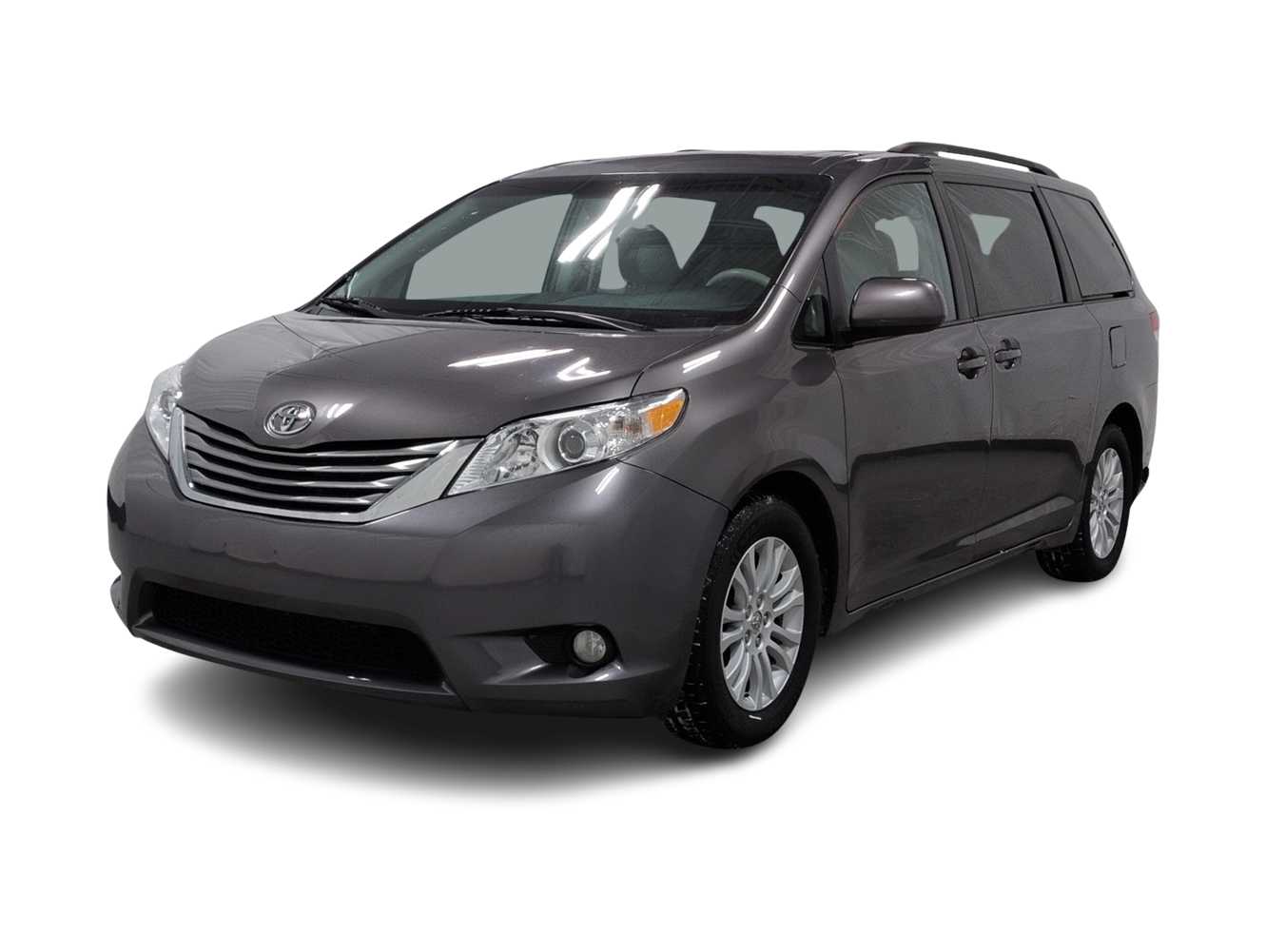 2014 Toyota Sienna XLE -
                  Farmington Hills, MI
