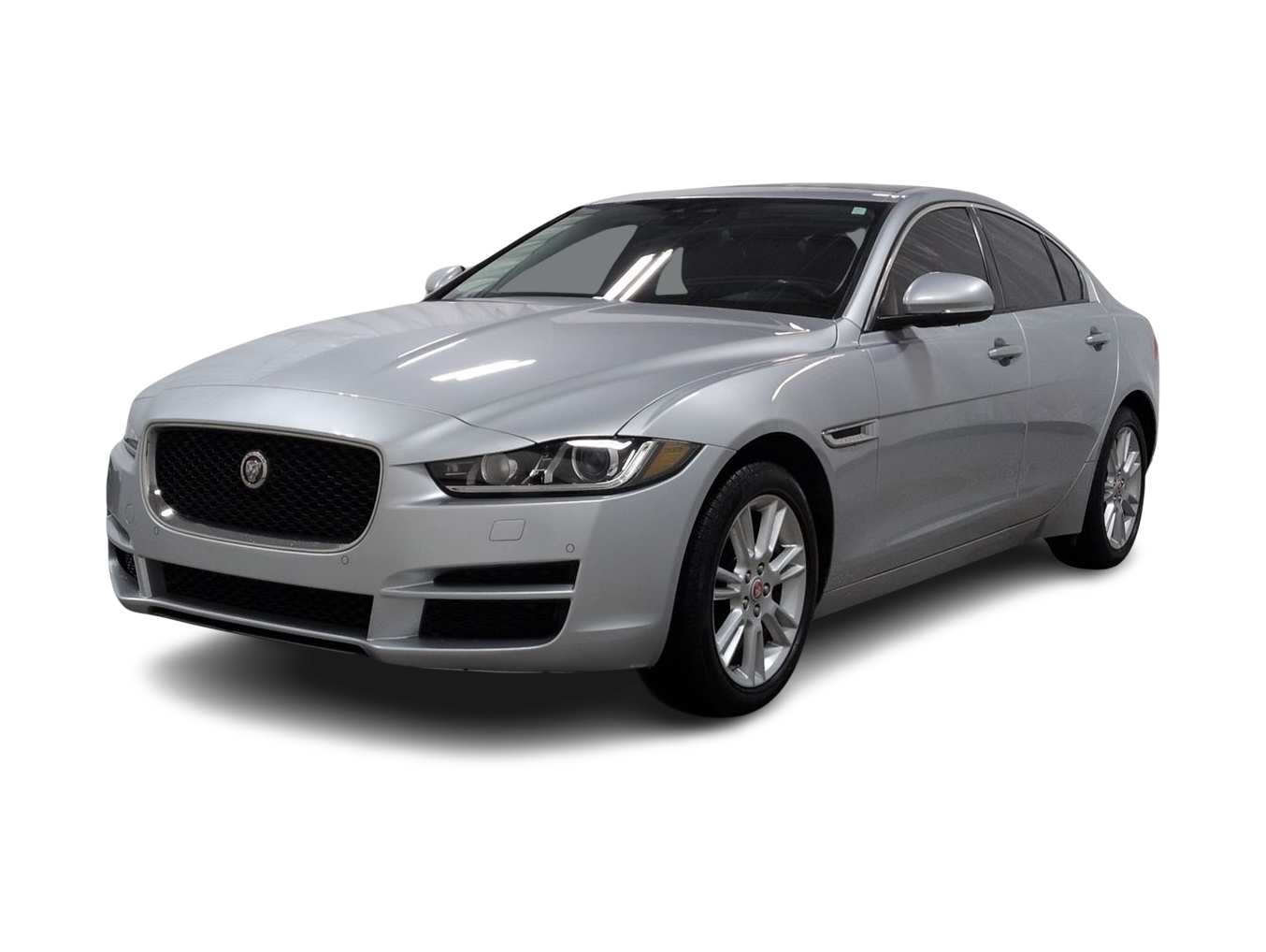 2018 Jaguar XE Premium -
                  Farmington Hills, MI