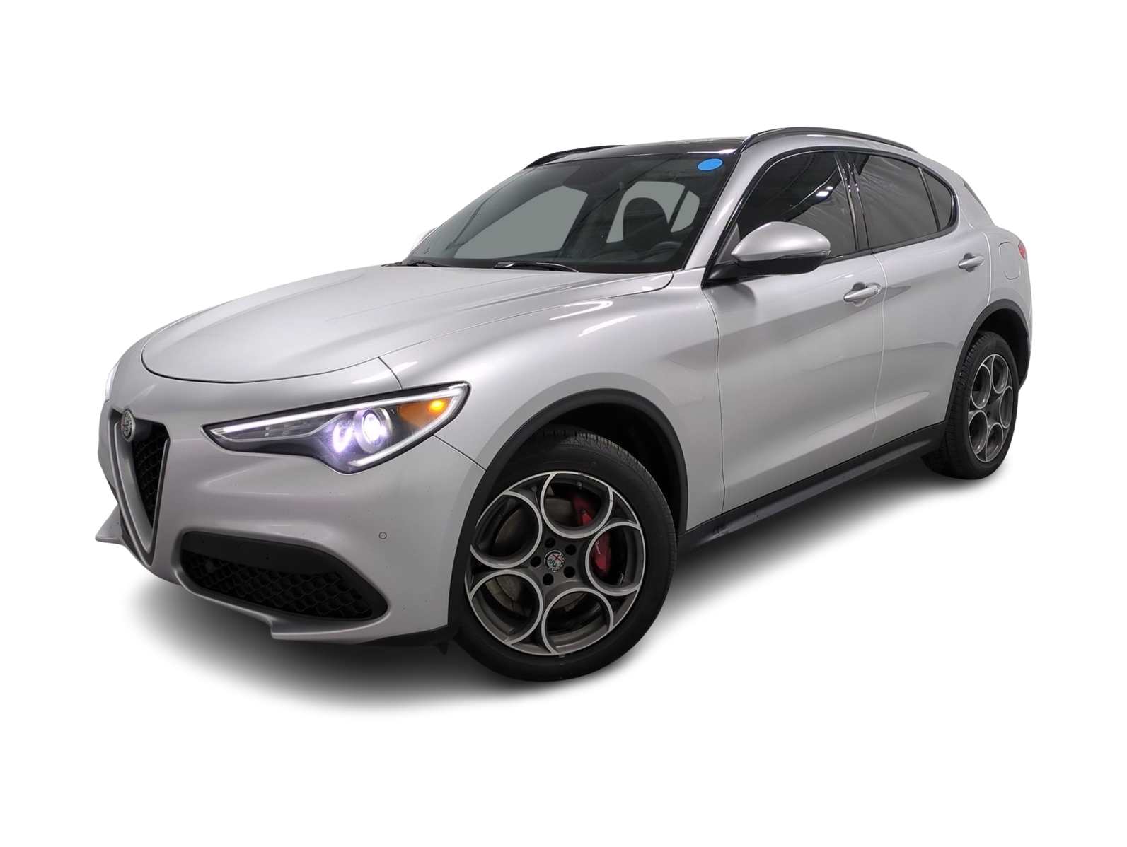 2019 Alfa Romeo Stelvio Base Hero Image