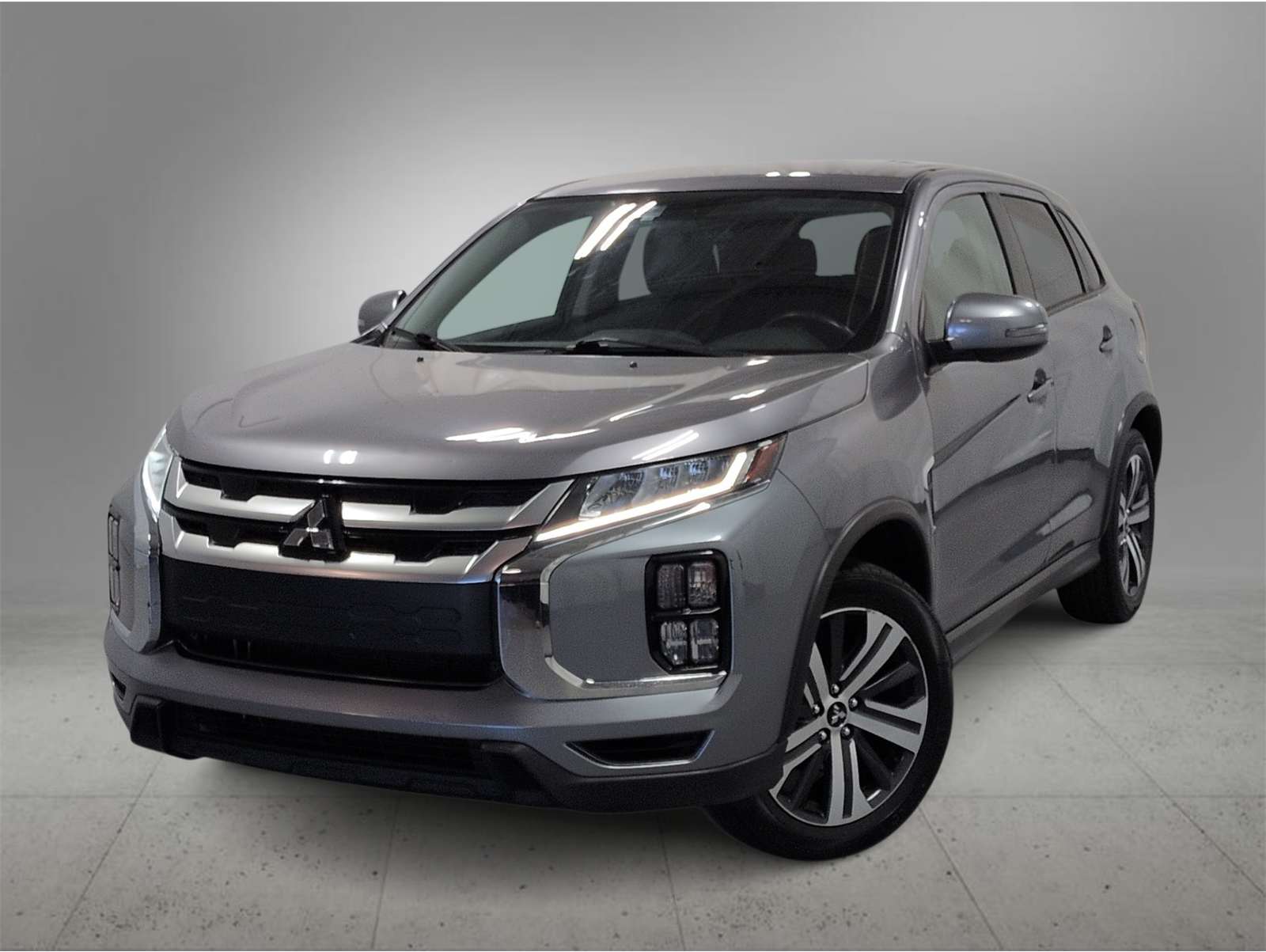 2020 Mitsubishi Outlander Sport SE's photo