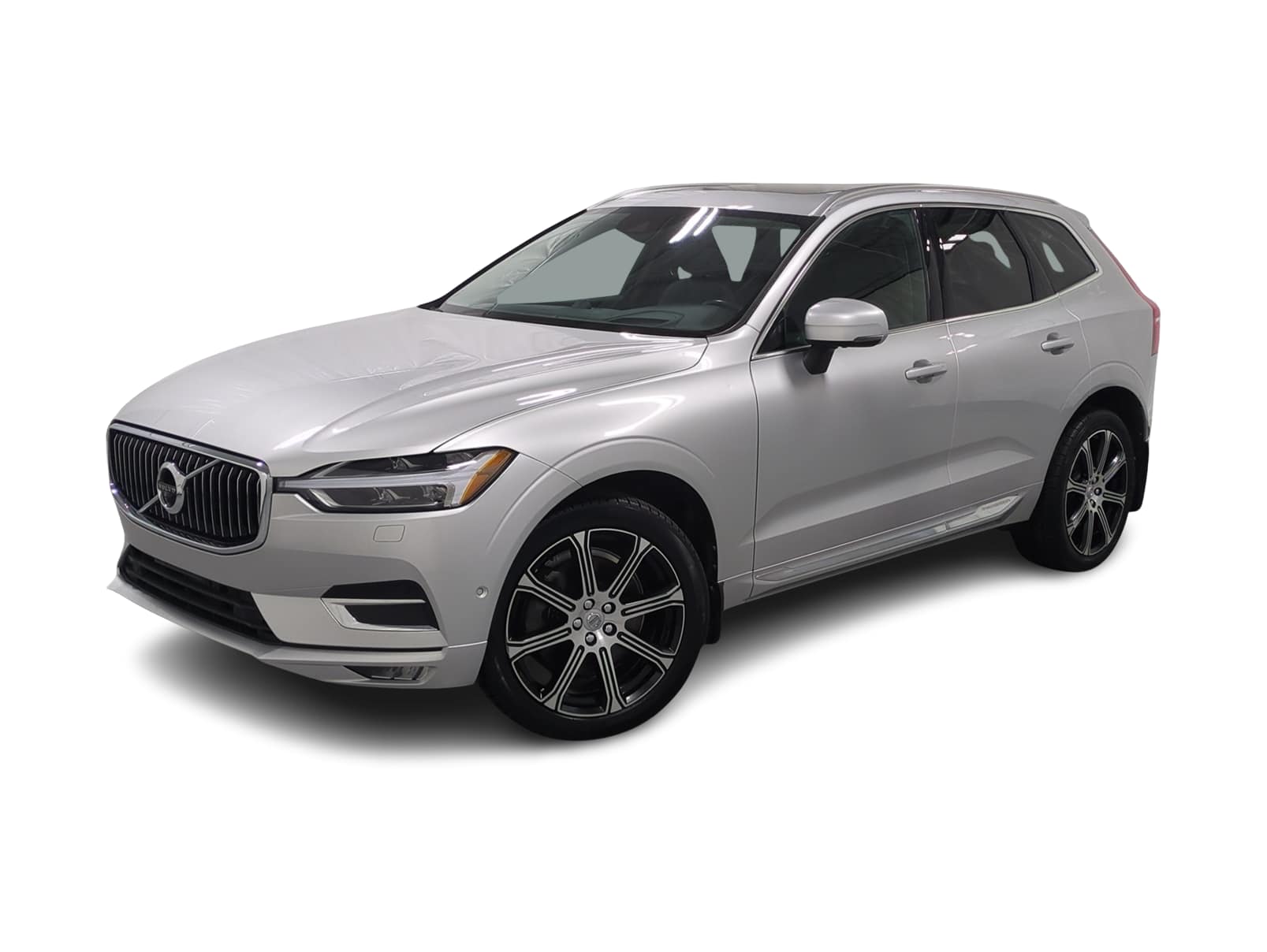 Thumbnail: 2018 Volvo XC60 - 1