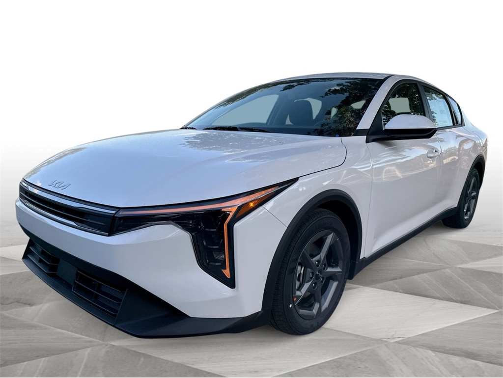 2025 Kia K4 LXS's photo
