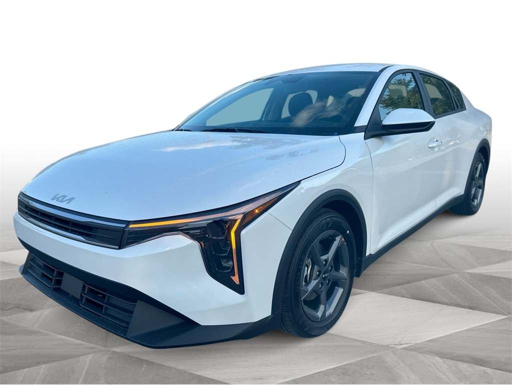 2025 Kia K4 LXS's photo