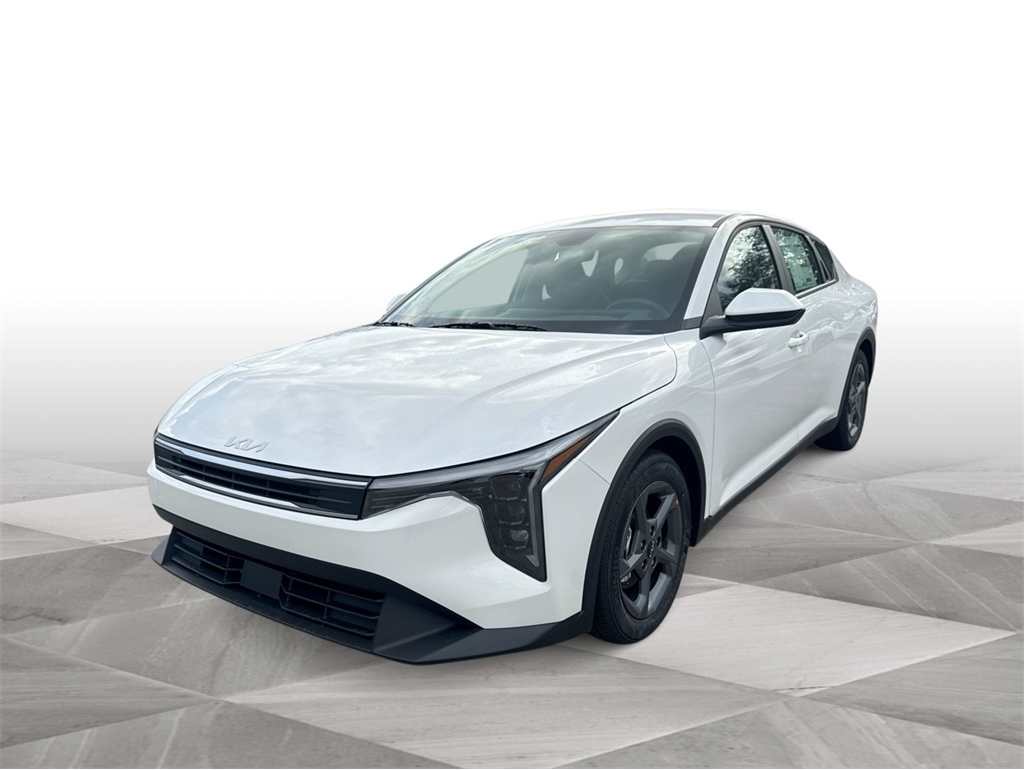 2025 Kia K4 LXS's photo