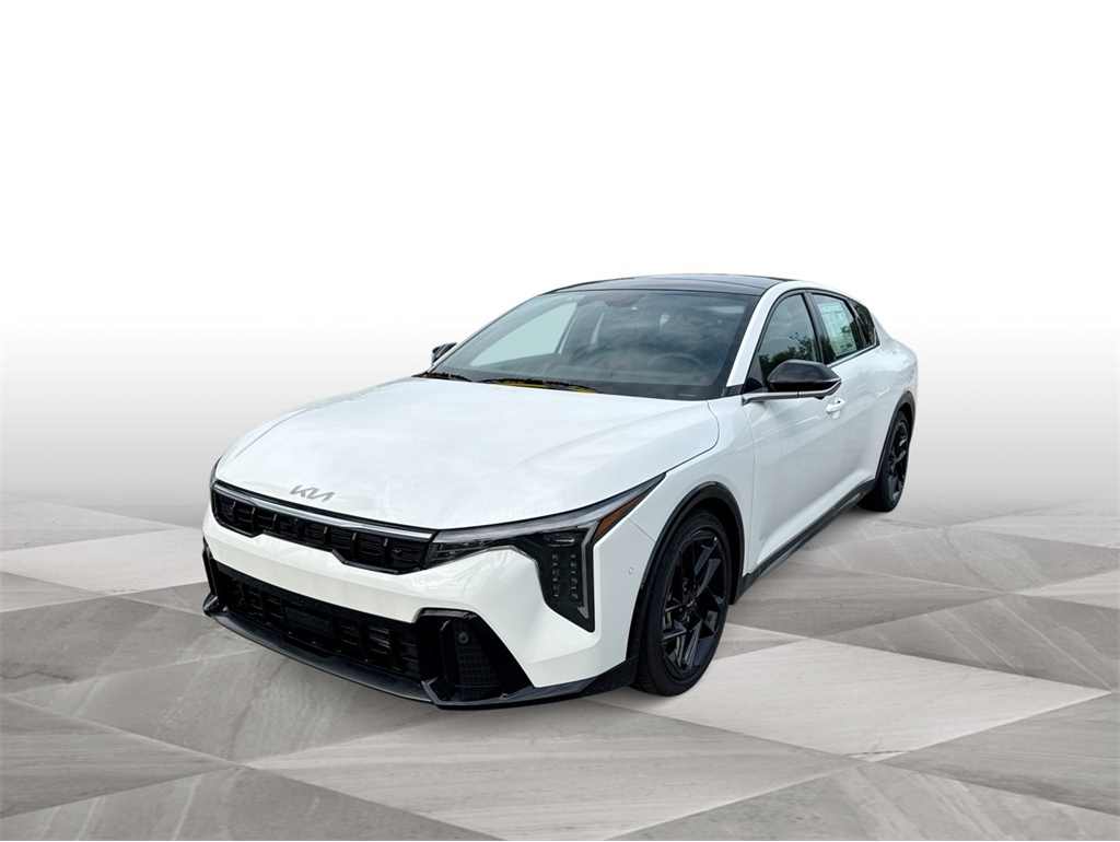 2025 Kia K4 GT-Line Turbo's photo