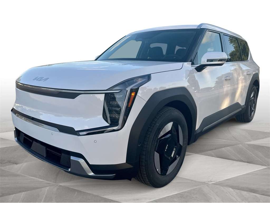 2026 Kia EV9 Wind's photo