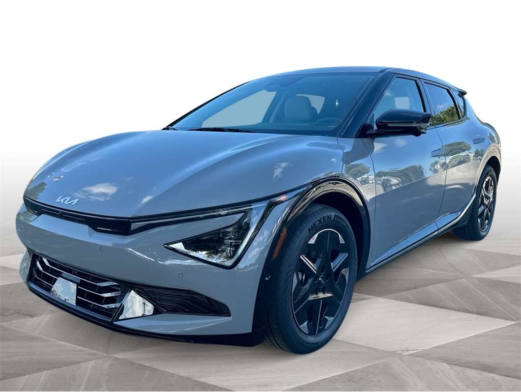2025 Kia EV6 Wind's photo