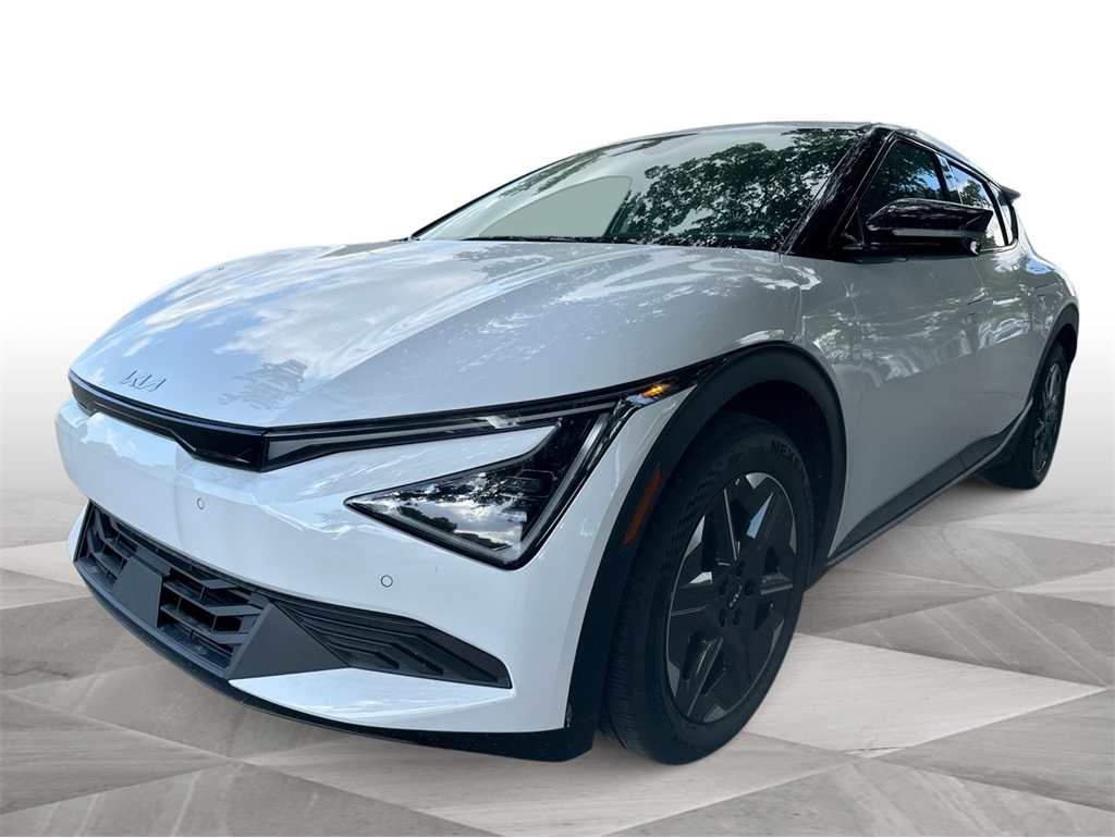 2025 Kia EV6 Light L/R's photo