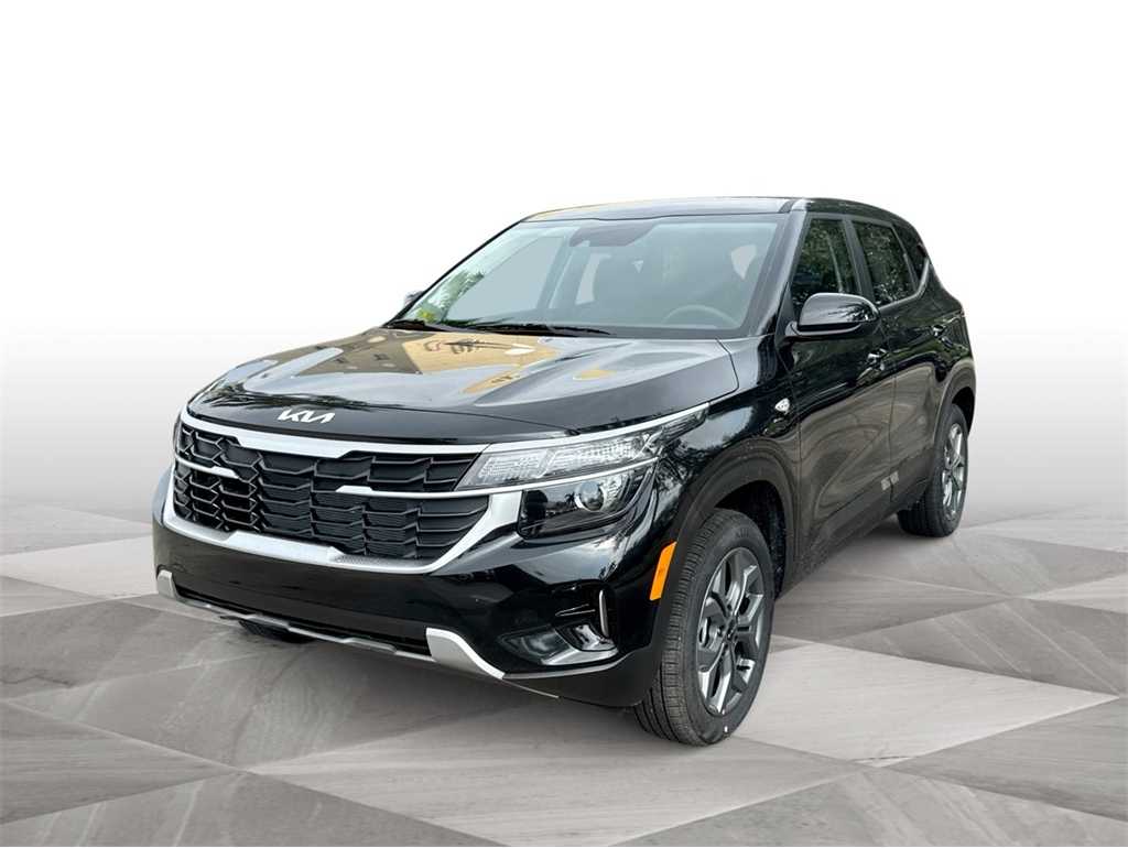 2026 Kia Seltos LX's photo