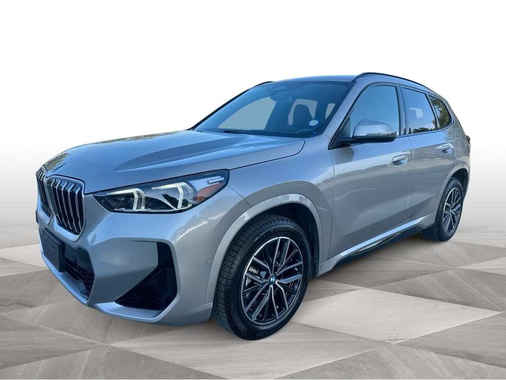 2025 BMW X1 28i