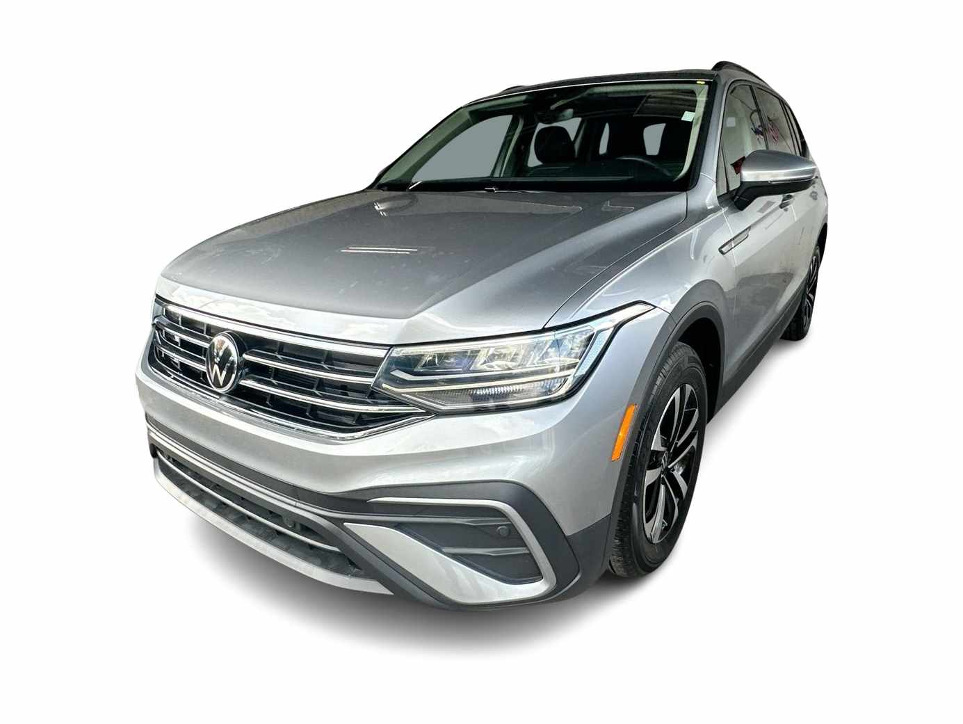 Thumbnail: 2023 Volkswagen Tiguan - 1