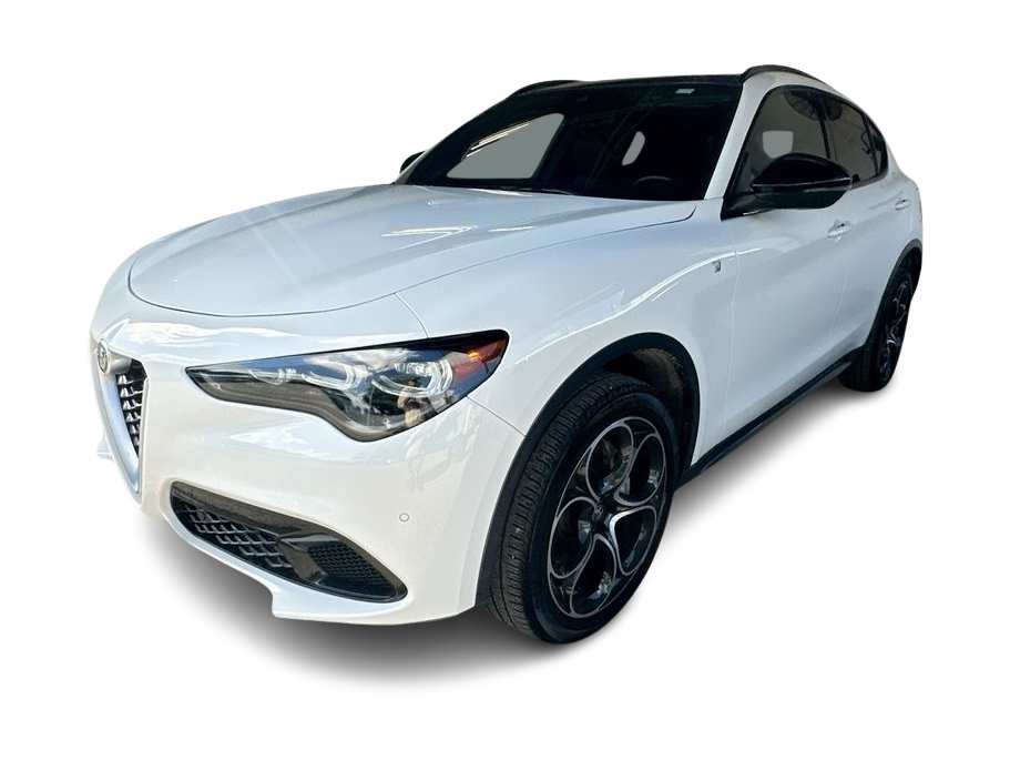 Thumbnail: 2024 Alfa Romeo Stelvio - 1