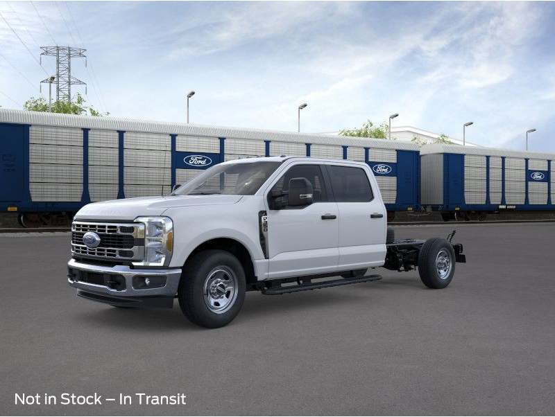 2026 Ford F-350 Super Duty Chassis Cab
