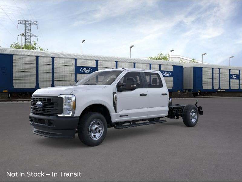 2026 Ford F-350 Super Duty Chassis Cab XL's photo