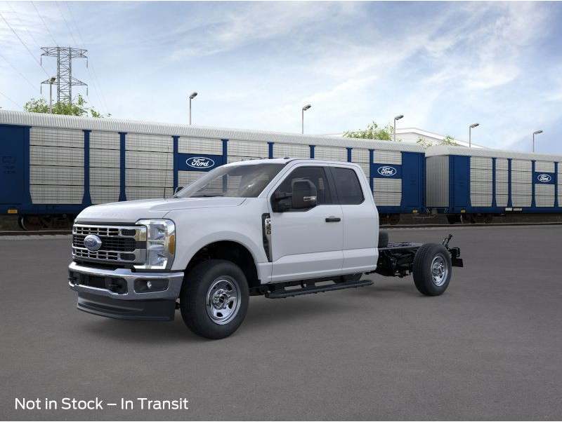 2026 Ford F-350 Super Duty Chassis Cab XL