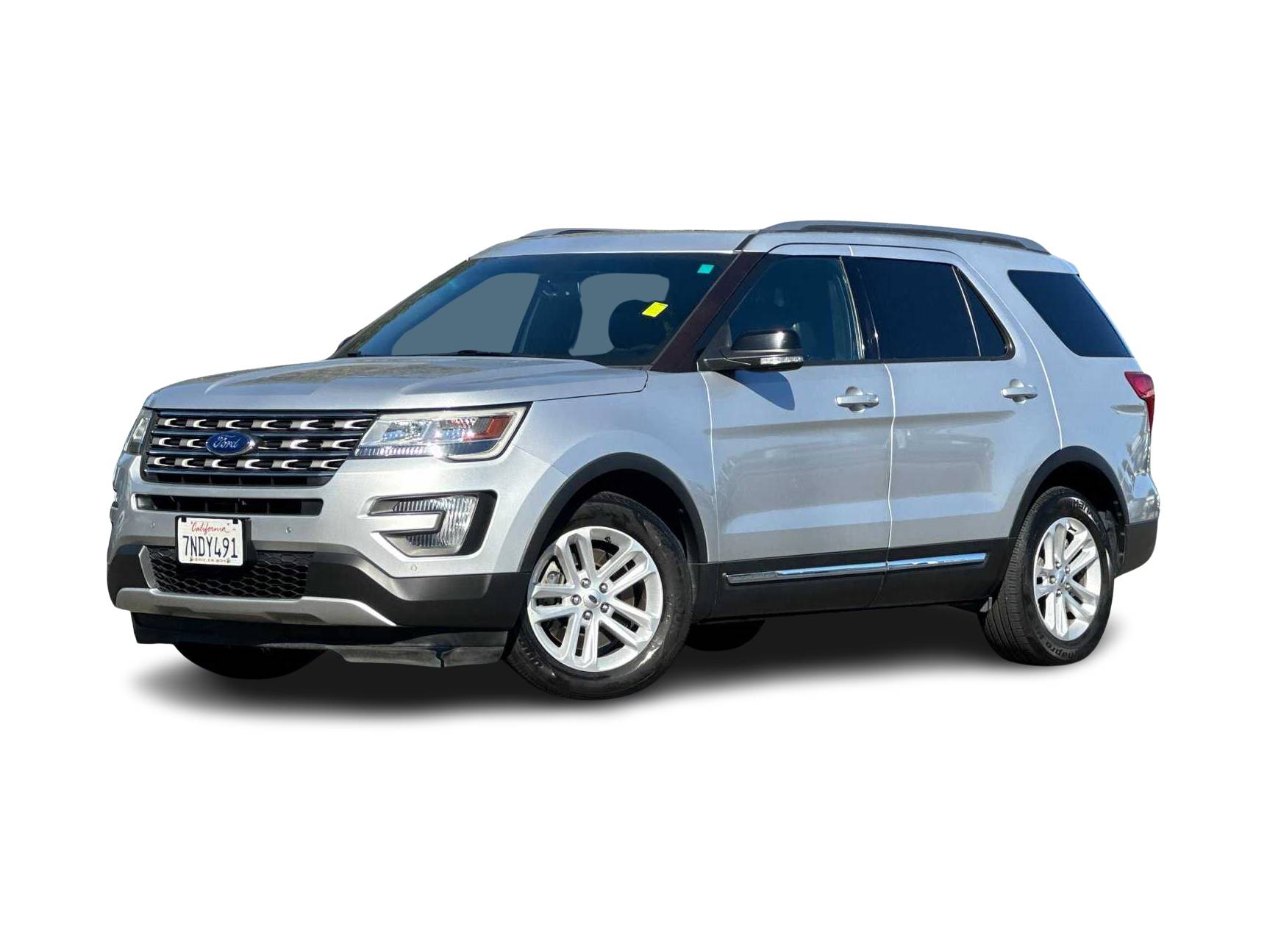 2016 Ford Explorer XLT Hero Image