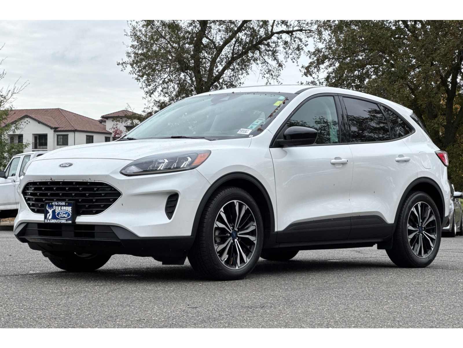 2022 Ford Escape SE's photo