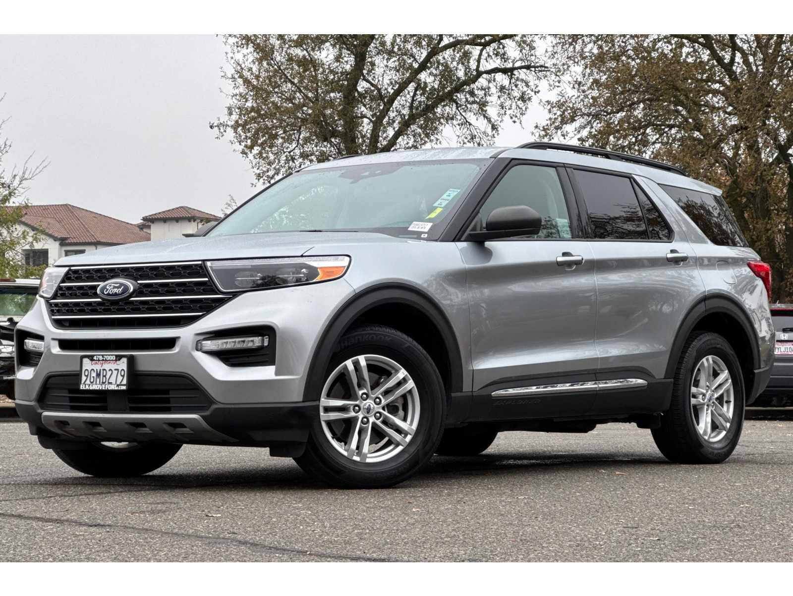 2023 Ford Explorer XLT's photo