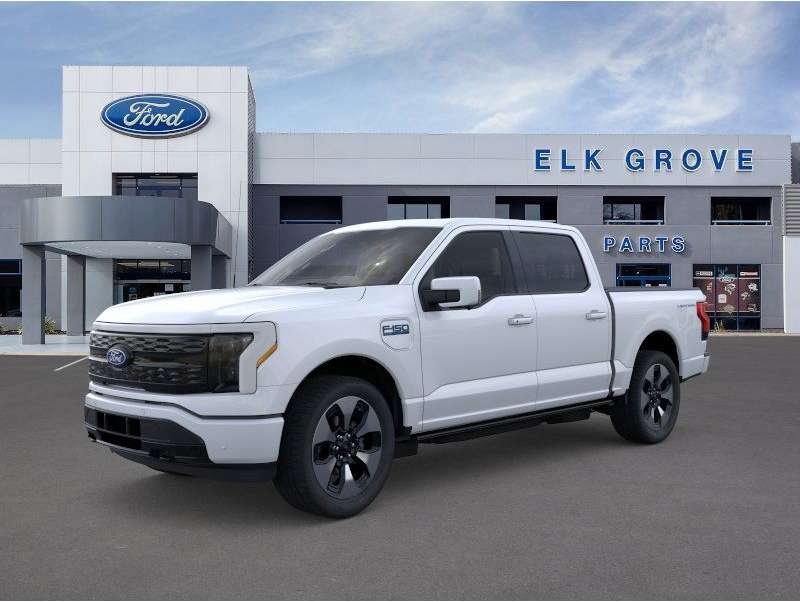 2025 Ford F-150 Lightning Platinum's photo