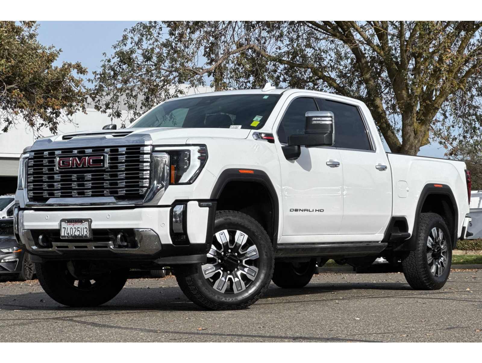 2024 GMC Sierra 2500HD Denali's photo