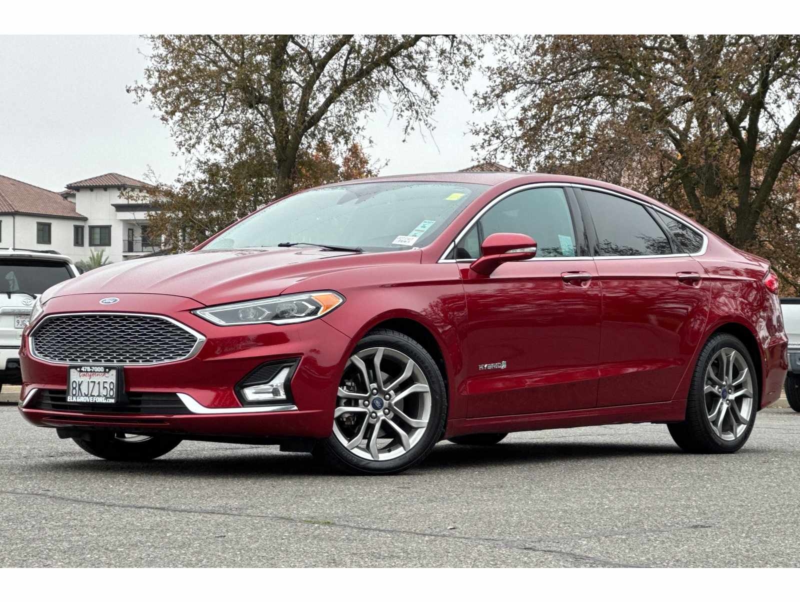 2019 Ford Fusion Hybrid Titanium's photo