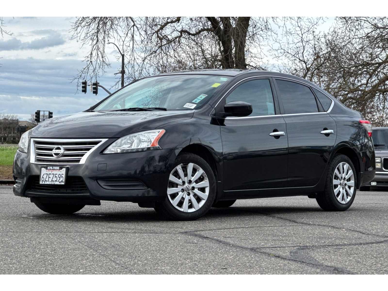 2013 Nissan Sentra SV's photo