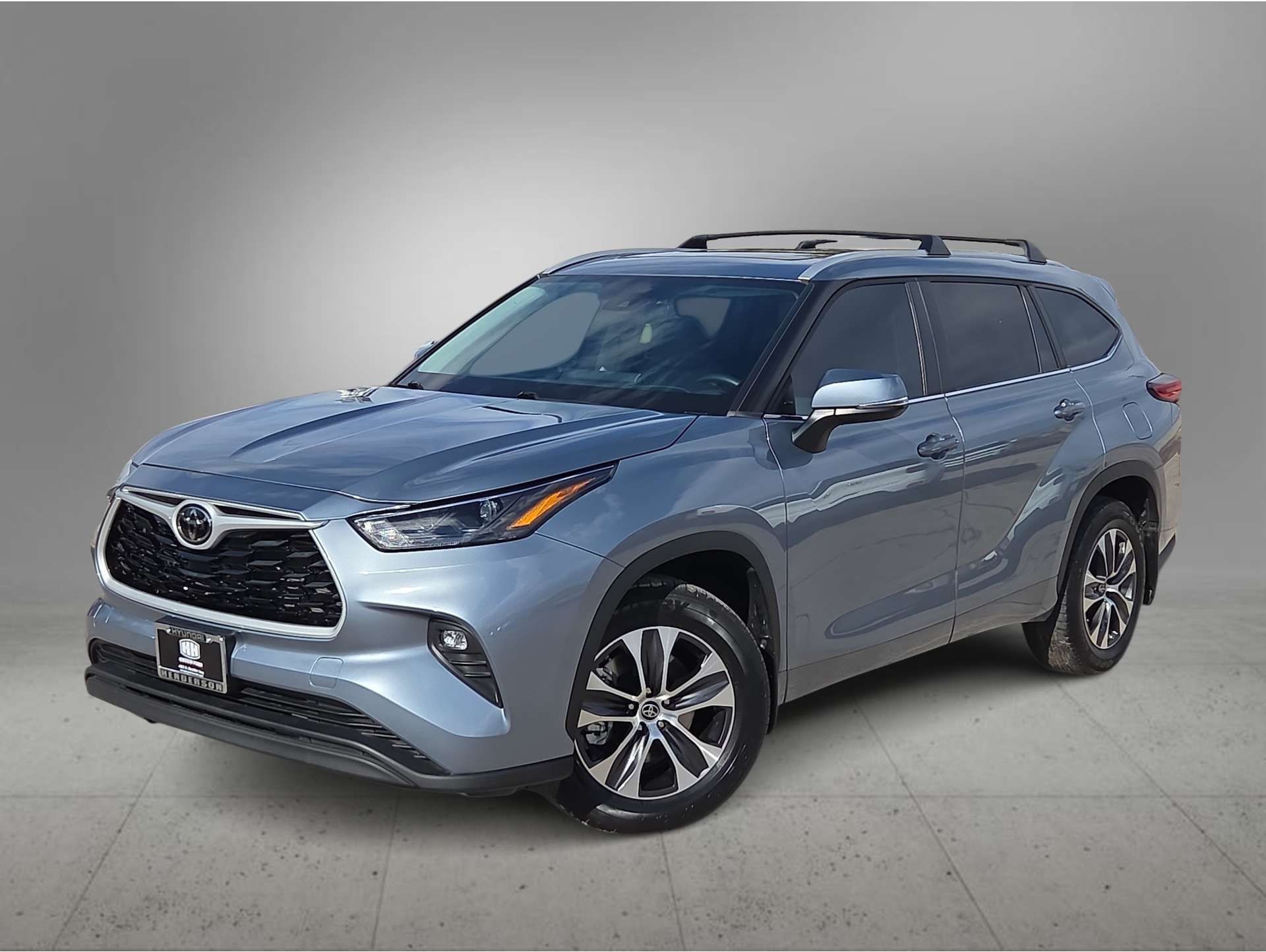 2023 Toyota Highlander XLE's photo