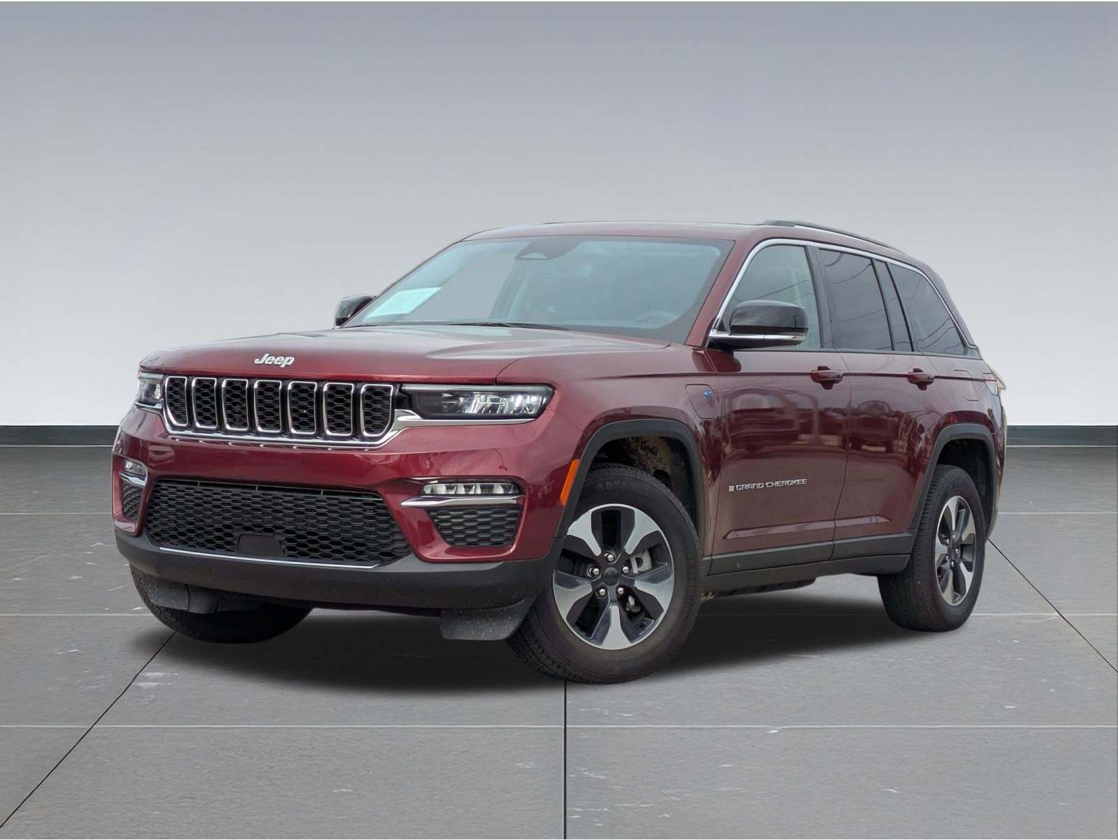 2024 Jeep Grand Cherokee 4xe's photo