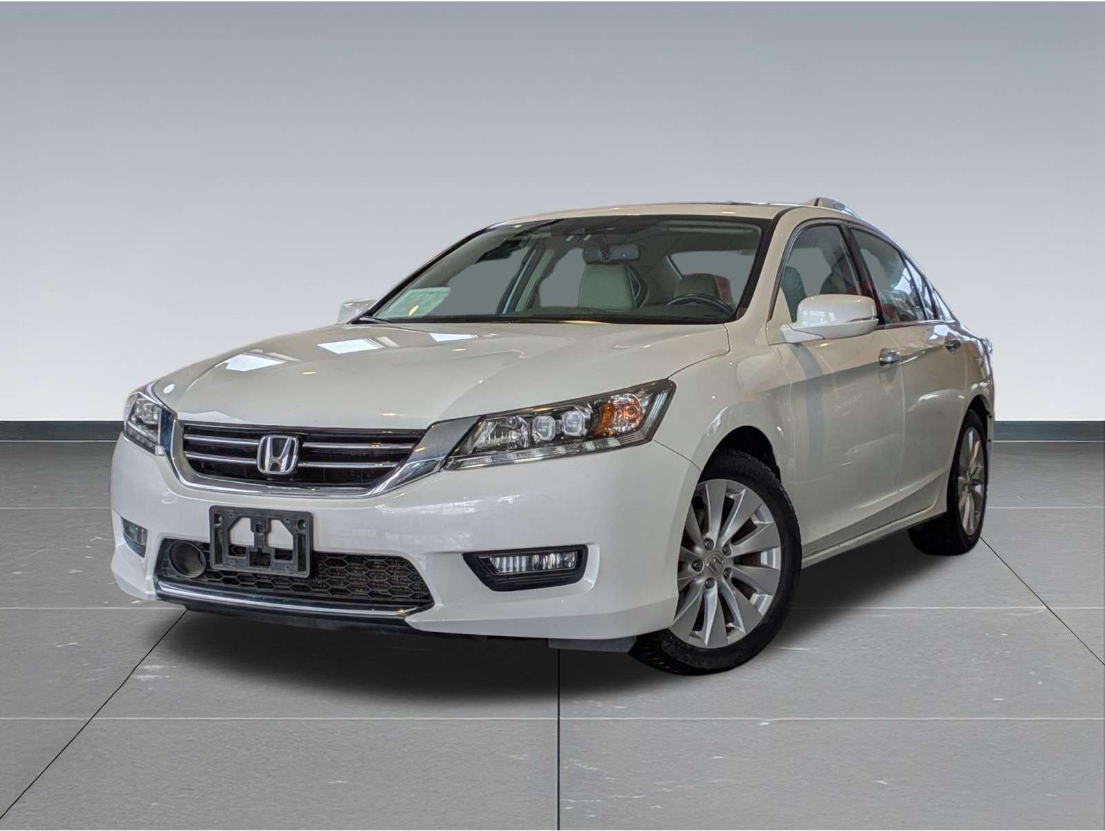 2014 Honda Accord Touring's photo
