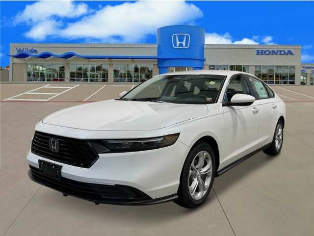 2025 Honda Accord LX's photo
