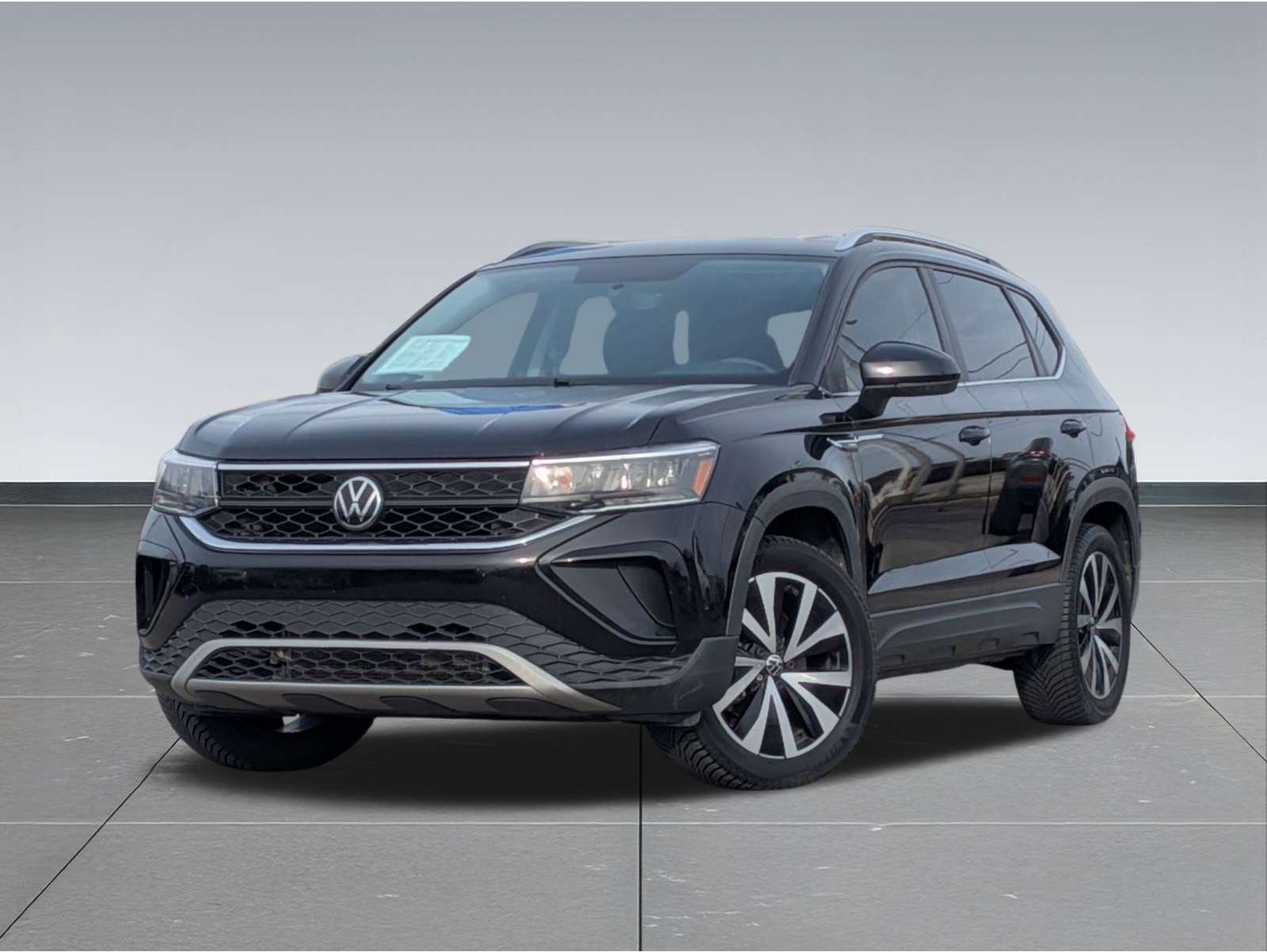 2022 Volkswagen Taos SE's photo
