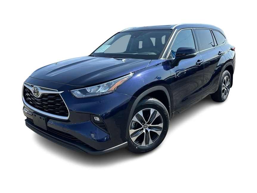 2020 Toyota Highlander XLE -
                Waukesha, WI