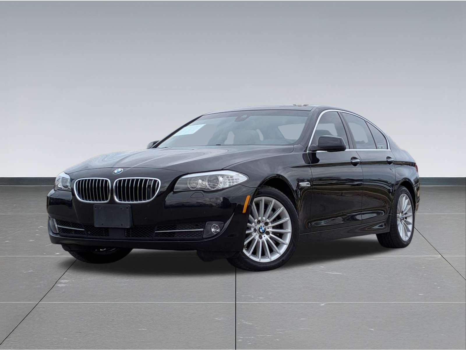 2013 BMW 5 Series 535i's photo