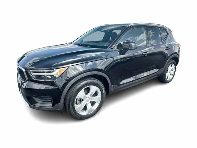 2019 Volvo XC40 T4 Momentum -
                  Waukesha, WI