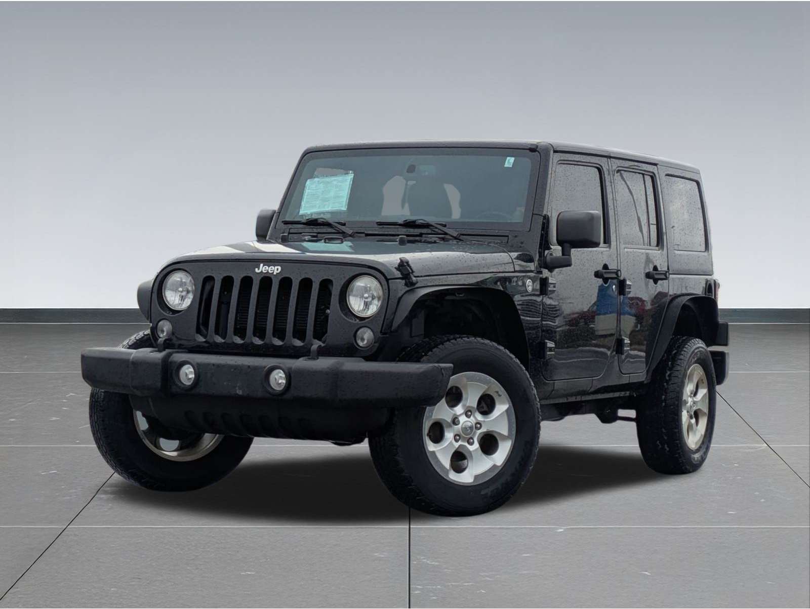 2014 Jeep Wrangler Unlimited Sahara's photo