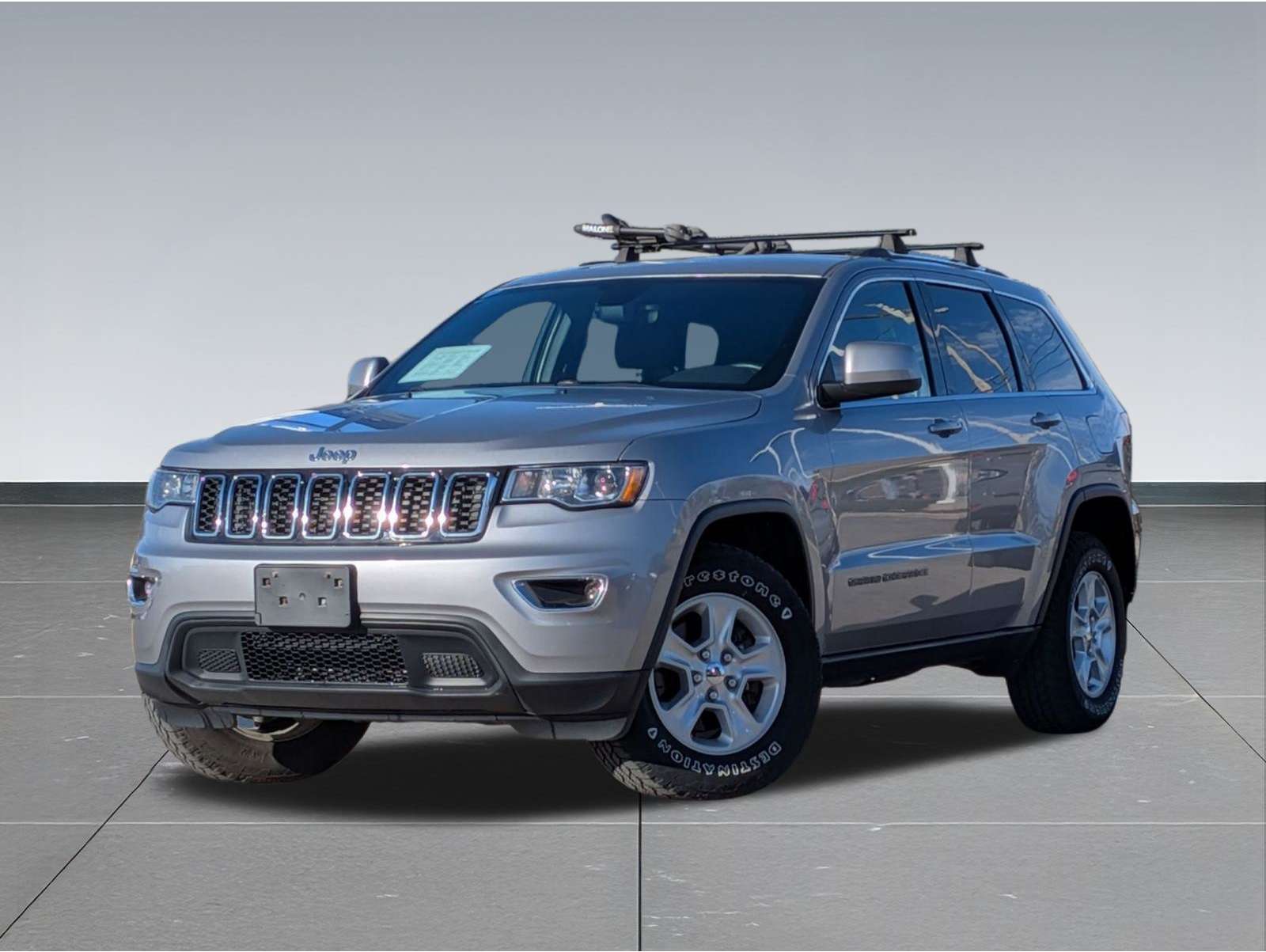 2017 Jeep Grand Cherokee Laredo E's photo