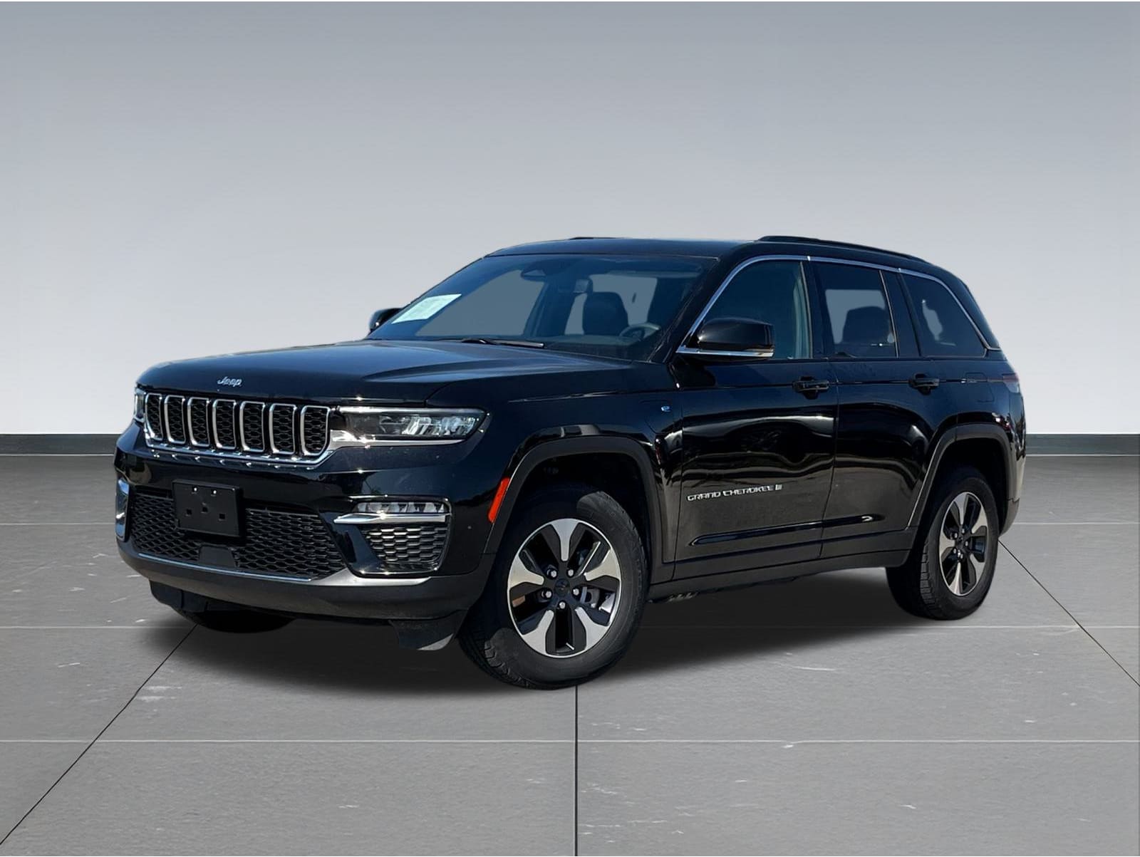 2024 Jeep Grand Cherokee 4xe's photo