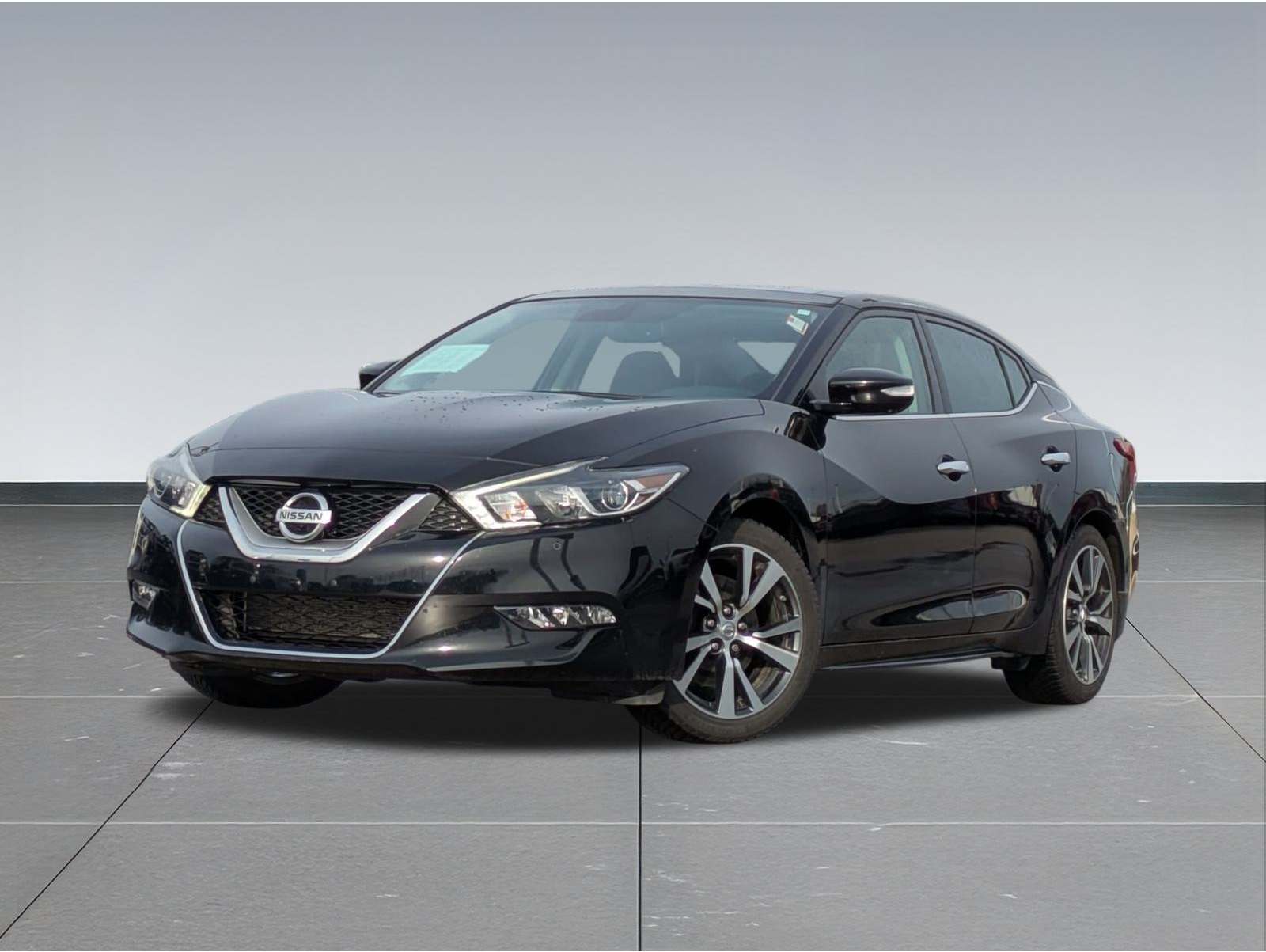 2017 Nissan Maxima Platinum's photo
