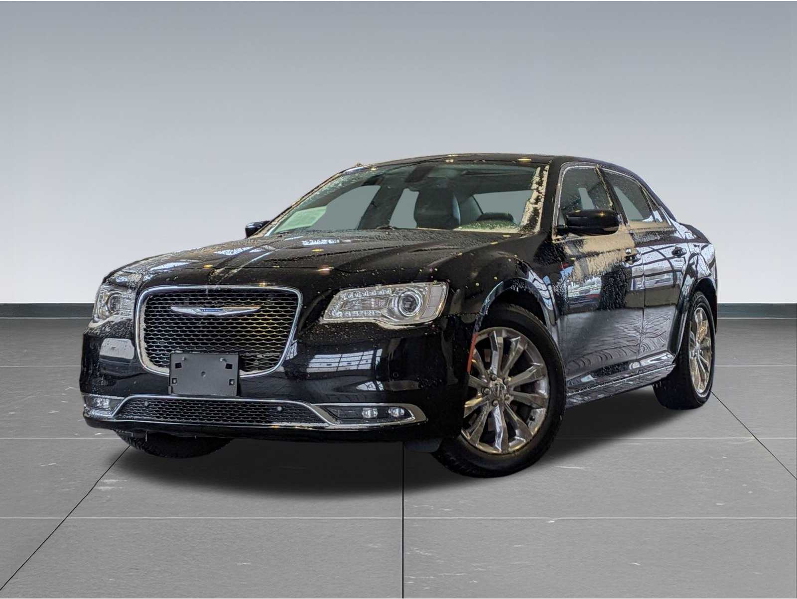 2017 Chrysler 300 Limited's photo