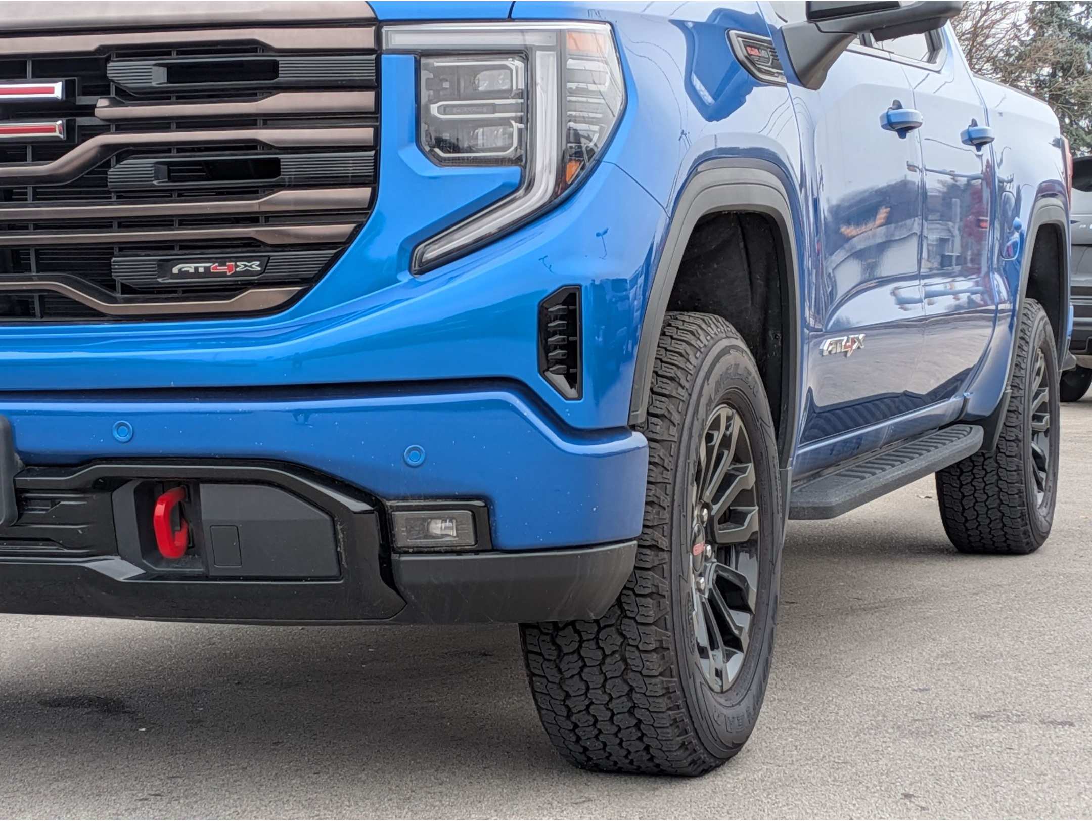 2023 GMC Sierra 1500 AT4X's photo