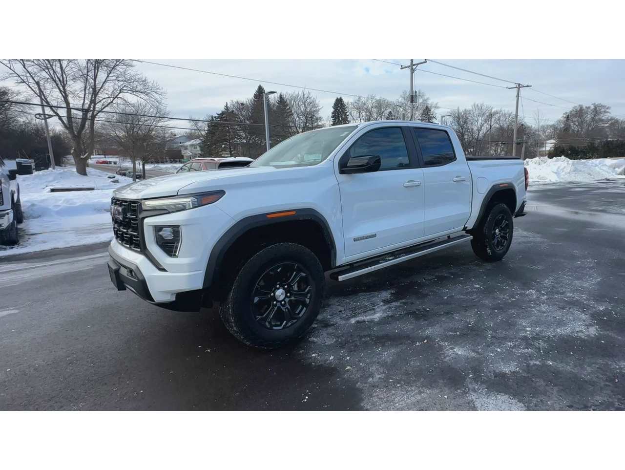 2024 GMC Canyon Elevation's photo