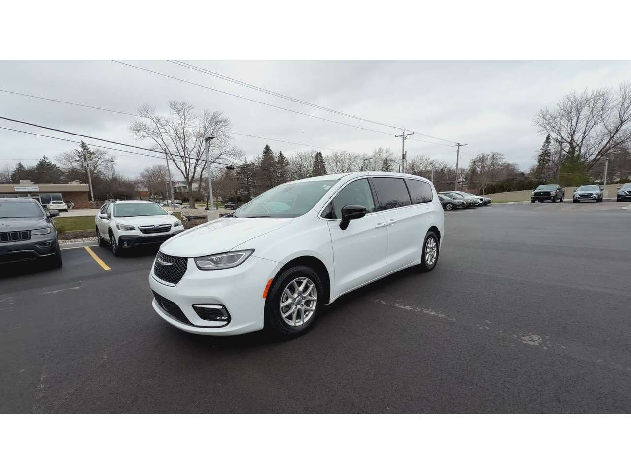 2024 Chrysler Pacifica Touring L