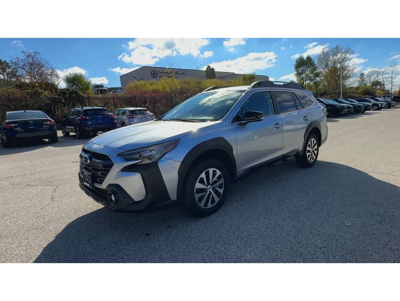 2025 Subaru Outback Premium's photo