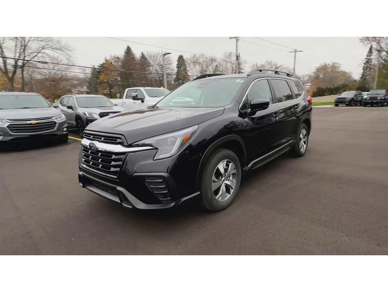 2025 Subaru Ascent Premium's photo