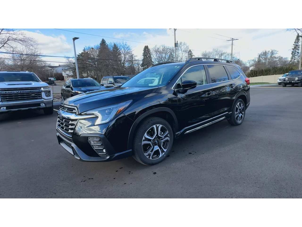 2025 Subaru Ascent Limited's photo