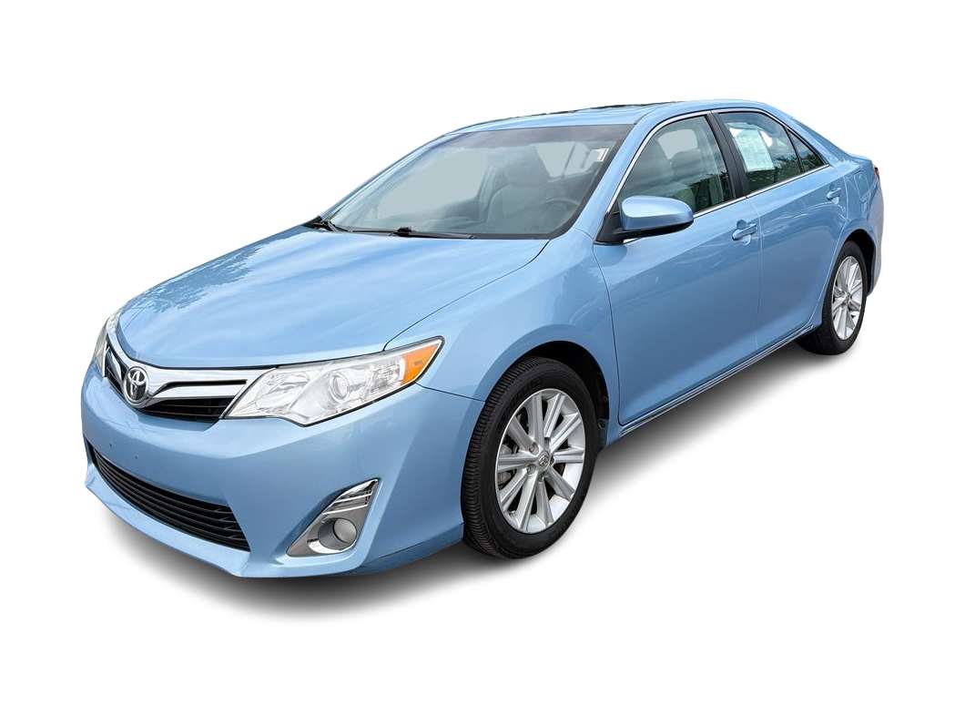 2013 Toyota Camry XLE -
                  Waukesha, WI